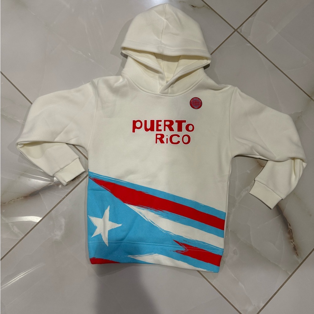 Bad bunny merch from “no me queiro or de aqui” kids hoodie
